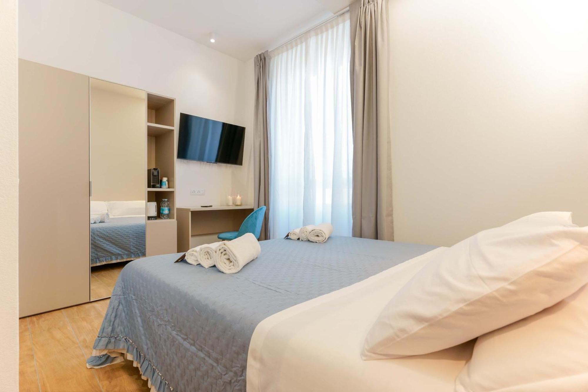 Aqua Comfort Rooms - Eja Sardinia 卡利亚里 外观 照片