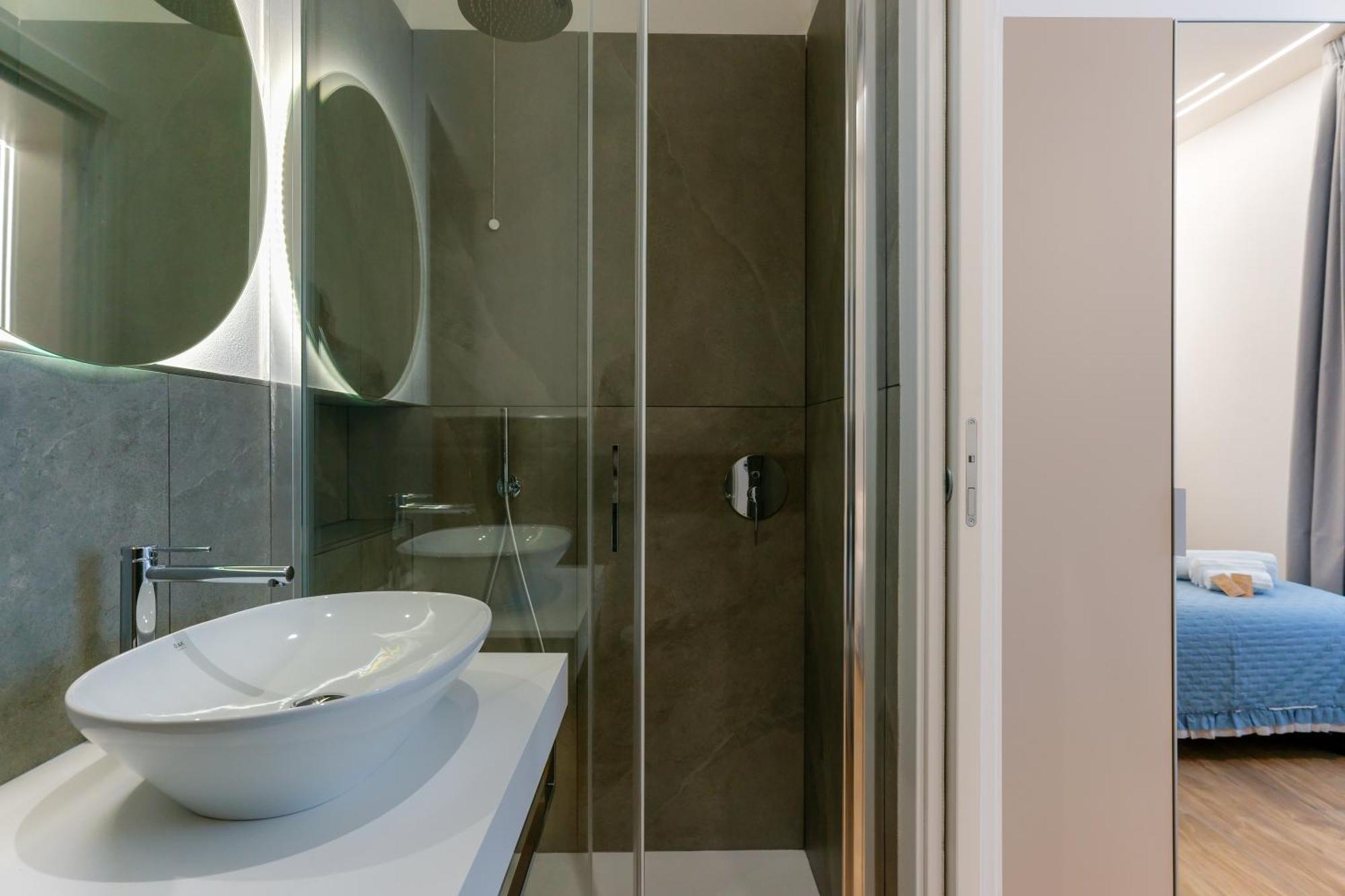 Aqua Comfort Rooms - Eja Sardinia 卡利亚里 外观 照片