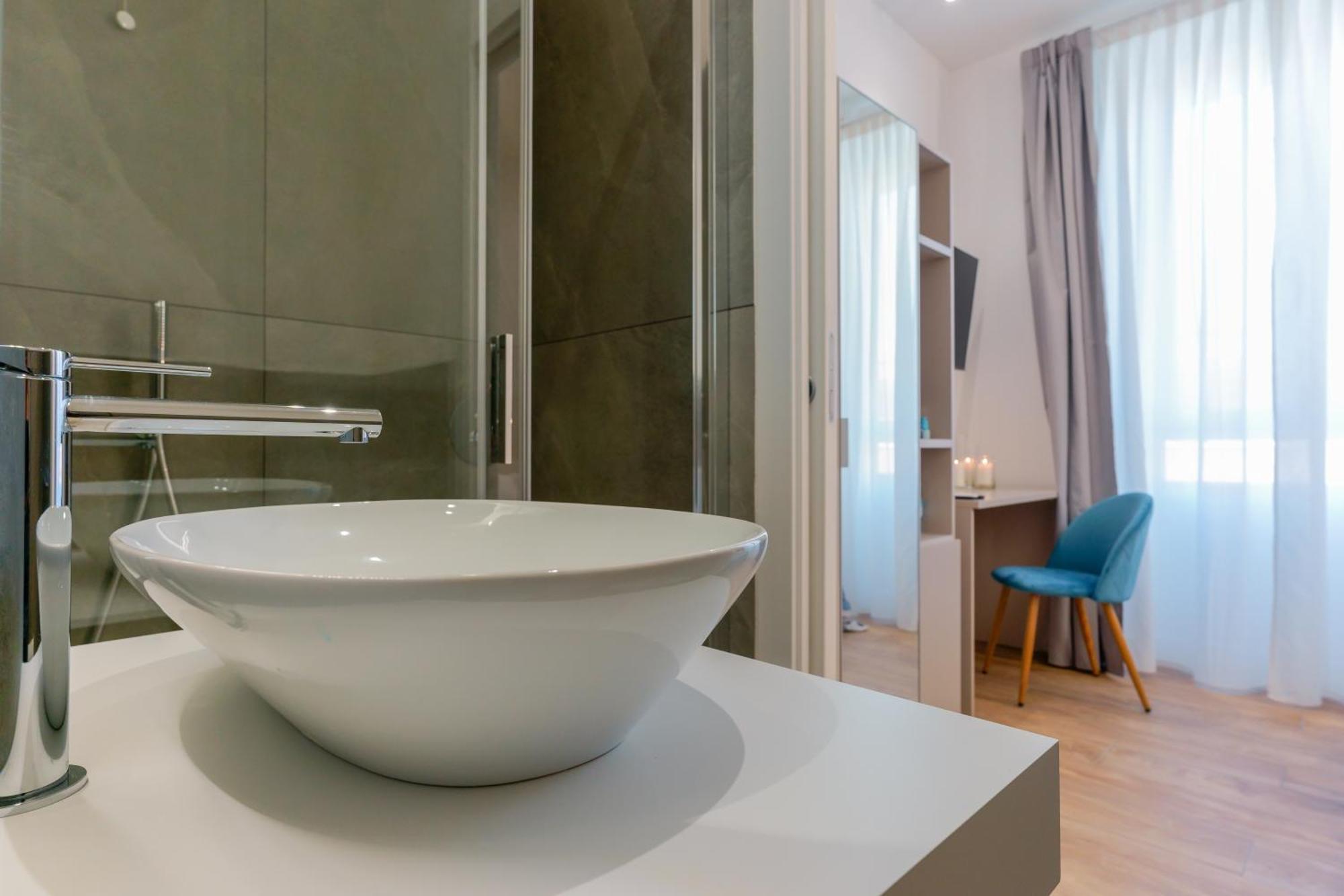 Aqua Comfort Rooms - Eja Sardinia 卡利亚里 外观 照片