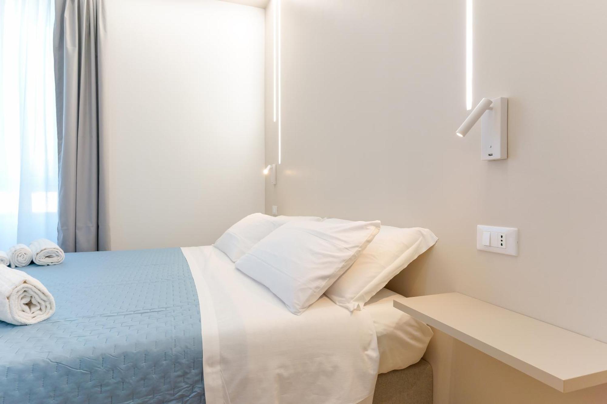 Aqua Comfort Rooms - Eja Sardinia 卡利亚里 外观 照片